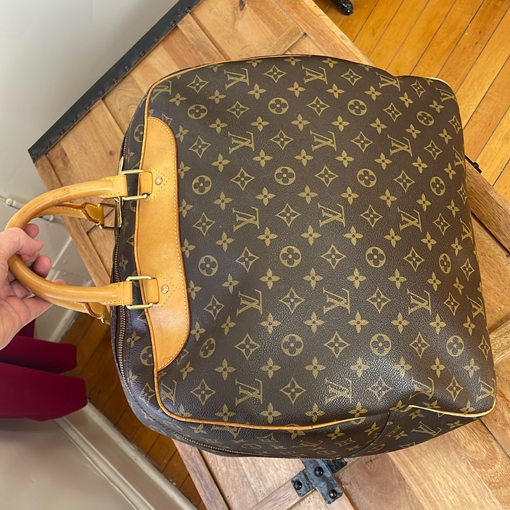 Louis Vuitton Evasion Boston Travel Bag. - Picture 6 of 17